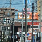 なぜ日本では電柱の地中化が進まないのか